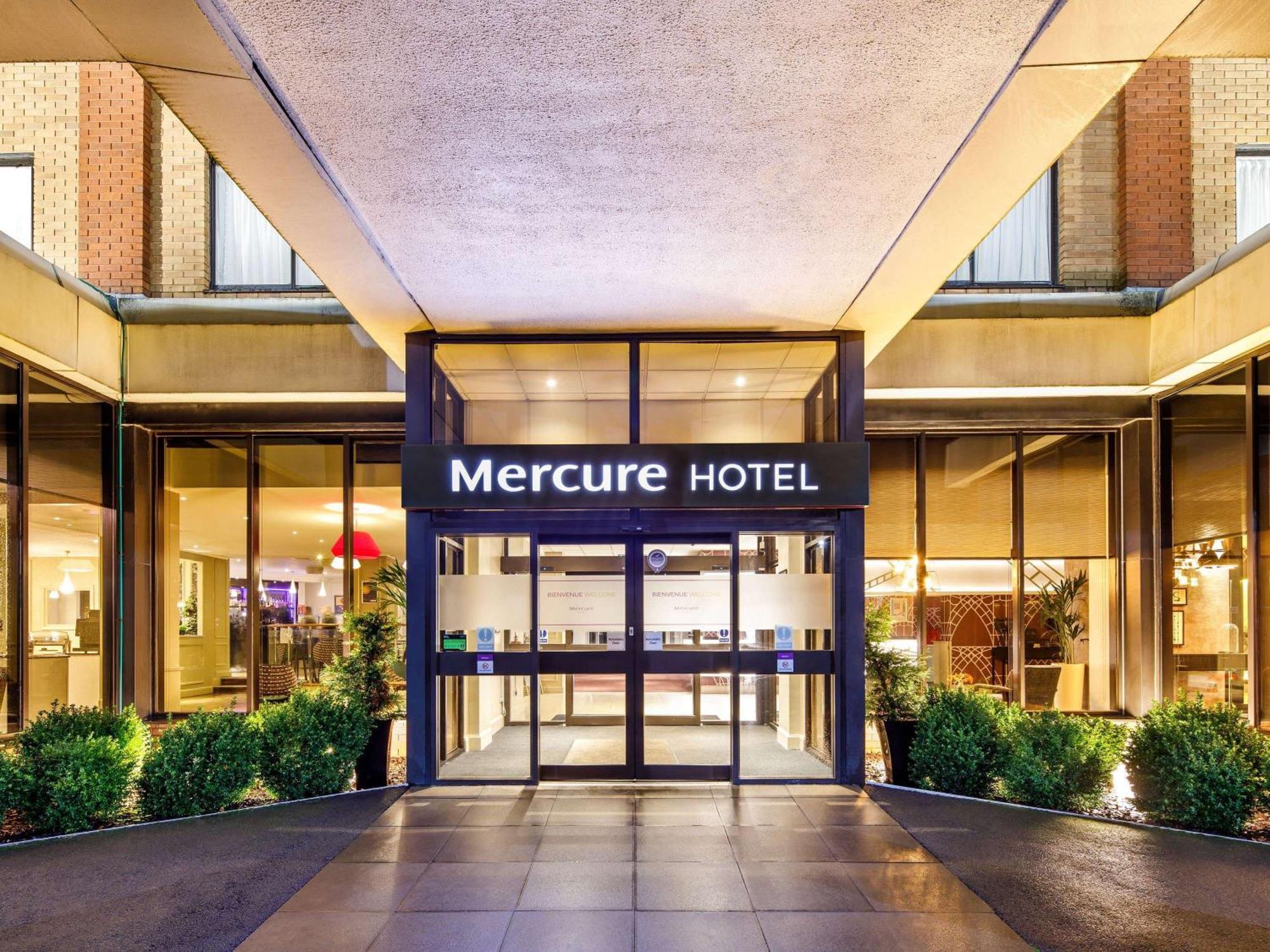 Mercure Telford Centre Hotel Dış mekan fotoğraf