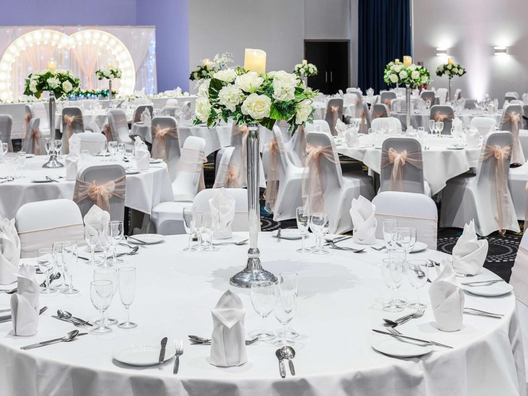 Mercure Telford Centre Hotel Dış mekan fotoğraf