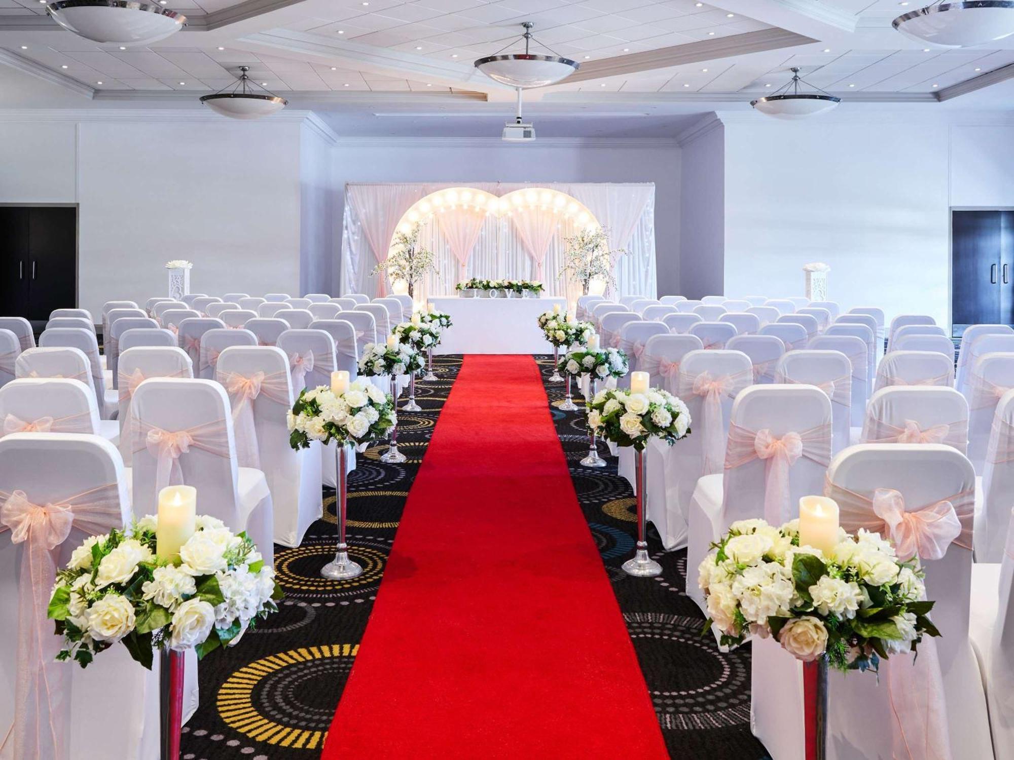 Mercure Telford Centre Hotel Dış mekan fotoğraf
